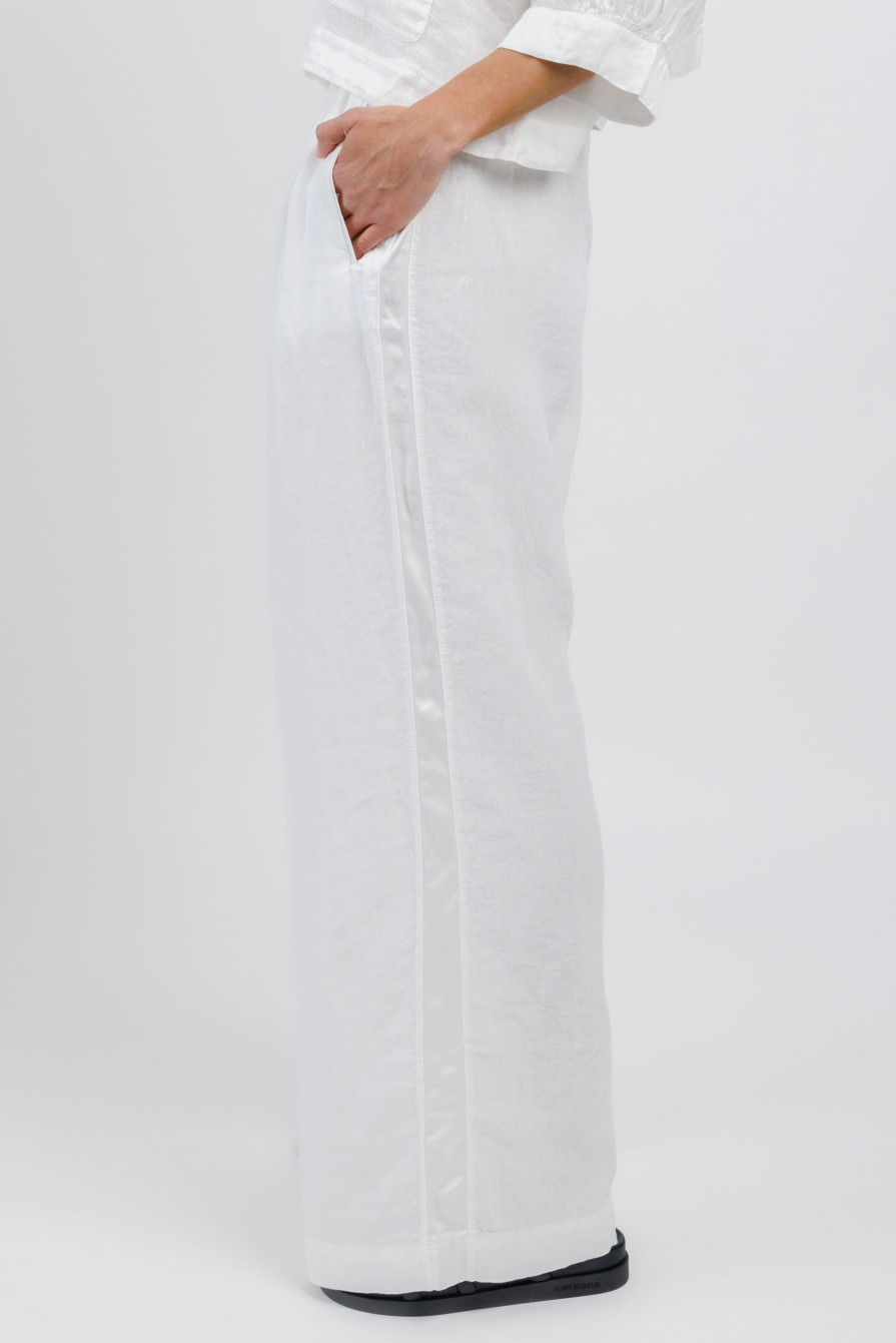 TANDEM Wide Leg Trouser Pant In White | Bottoms