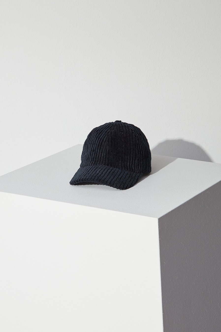 JANESSA LEONÉ Caton Cotton Hat In Navy | Hats