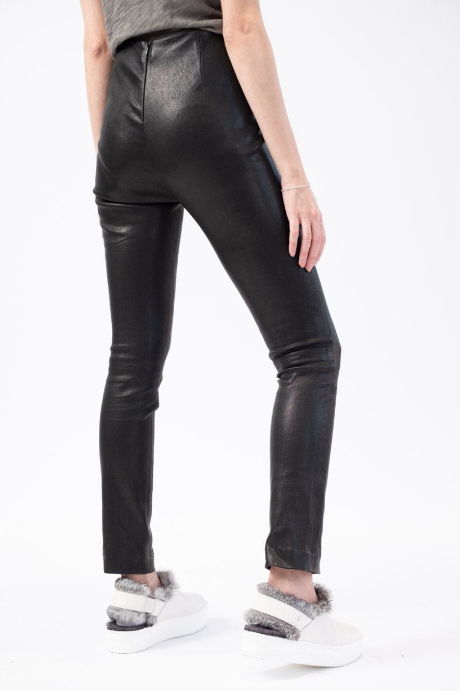 RAG & BONE Simone Lamb Leather Pant In Black | Rag & Bone - T. Boutique | Bottoms