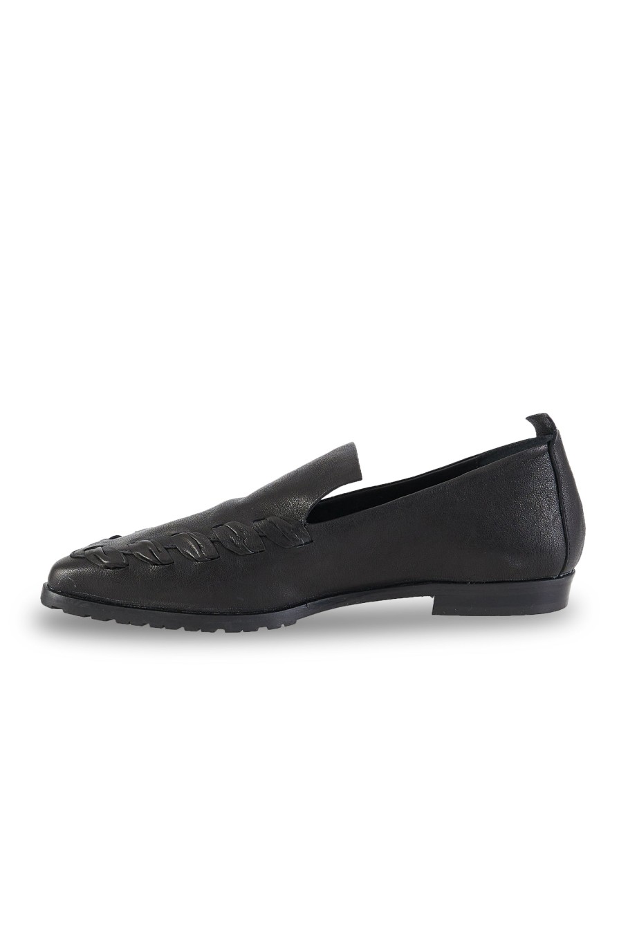 HENRY BEGUELIN Old Iron Ricamo Leather Loafer In Nero | Flats