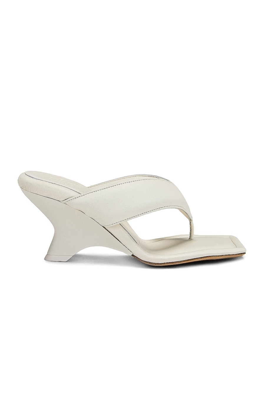 GIA BORGHINI Gia 6 Leather Thong Sandal In Ivory | Heels