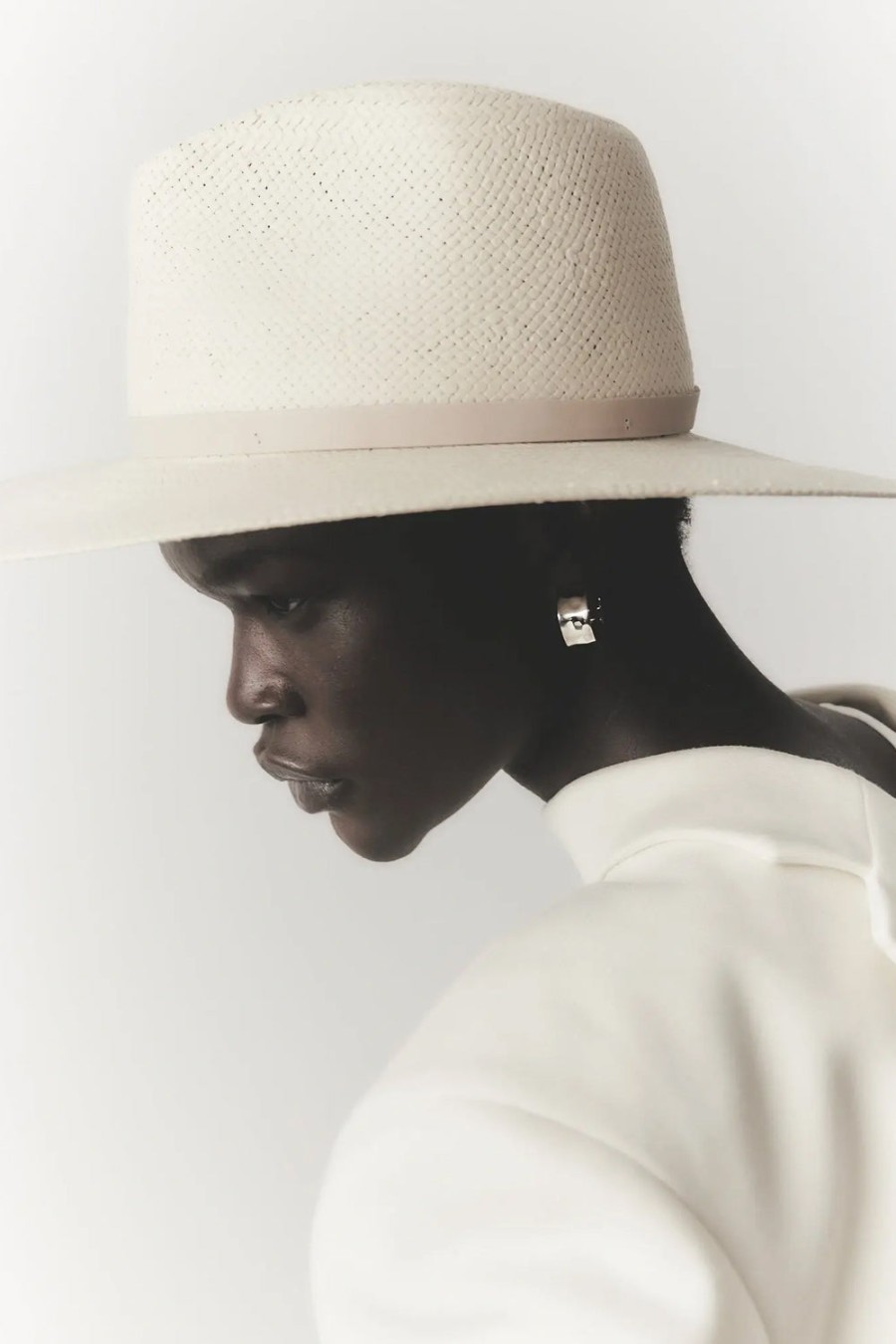 JANESSA LEONÉ Packable Straw Fedora Hat | Bleach White | T. Boutique | Hats