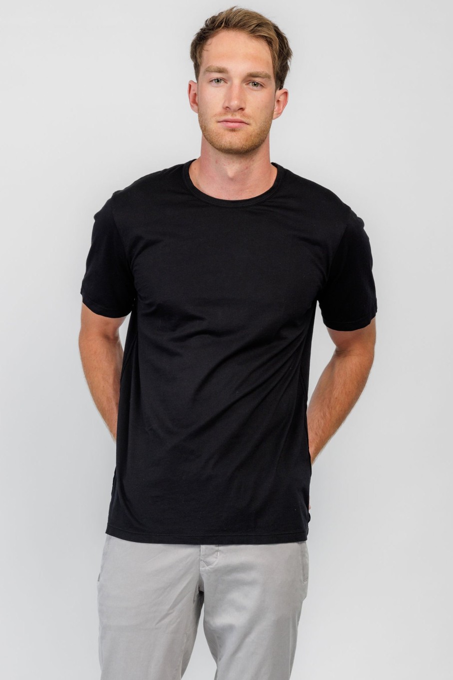 COTTON CITIZEN Classic Crewneck T-Shirt In Jet Black | Tops