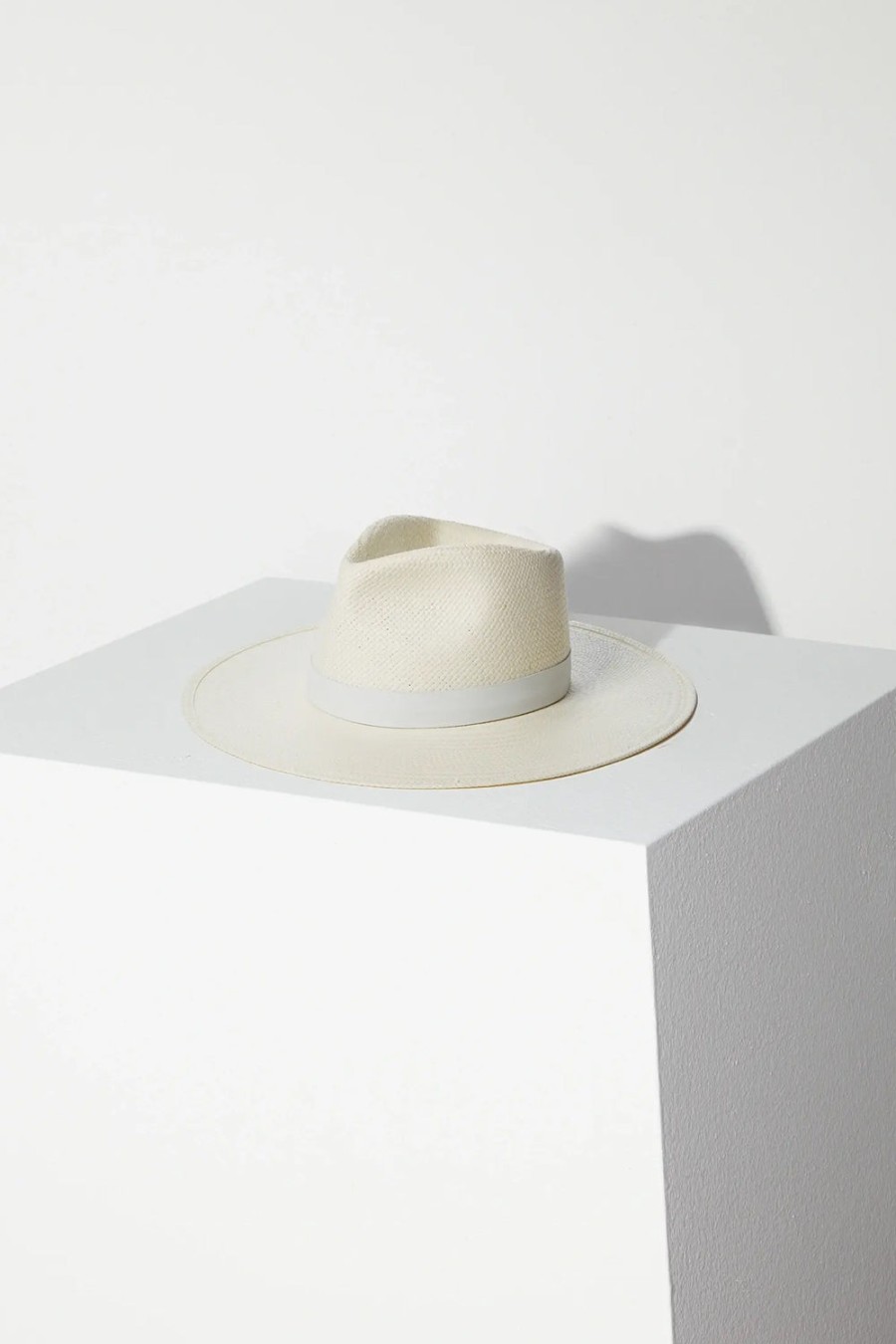 JANESSA LEONÉ Zoe Fedora Hat In Bleach | Janessa Leone - T. Boutique | Hats