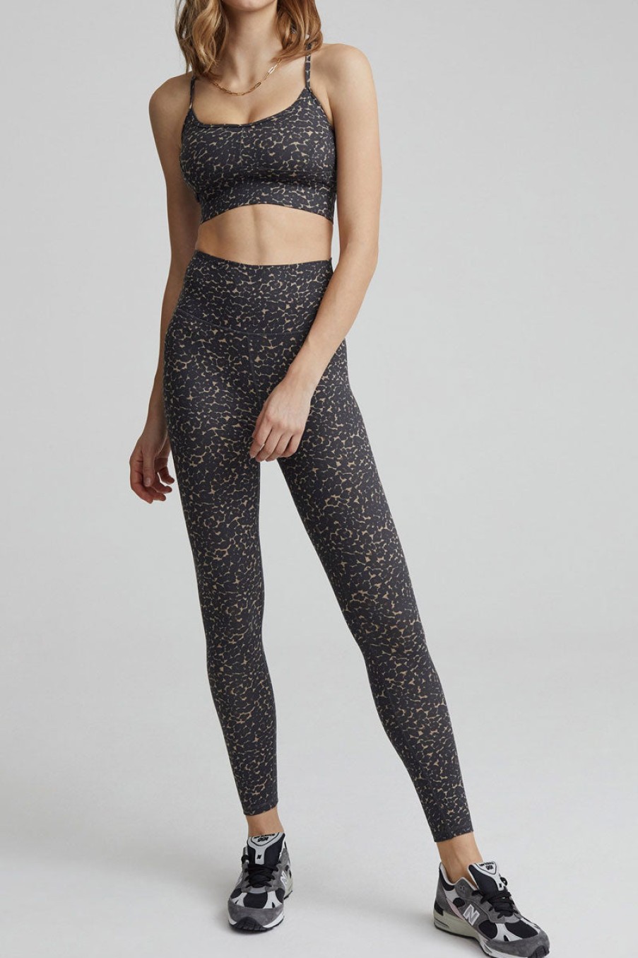 VARLEY Let'S Move Irena Bra In Cluster Leopard | Varley - T. Boutique | Loungewear