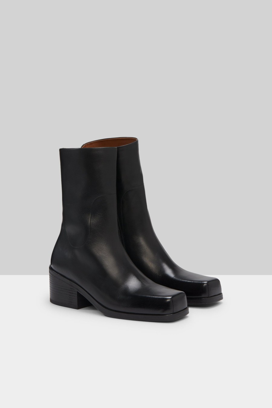 MARSÈLL Cassello Tronchetto Leather Ankle Boot In Black | Boots