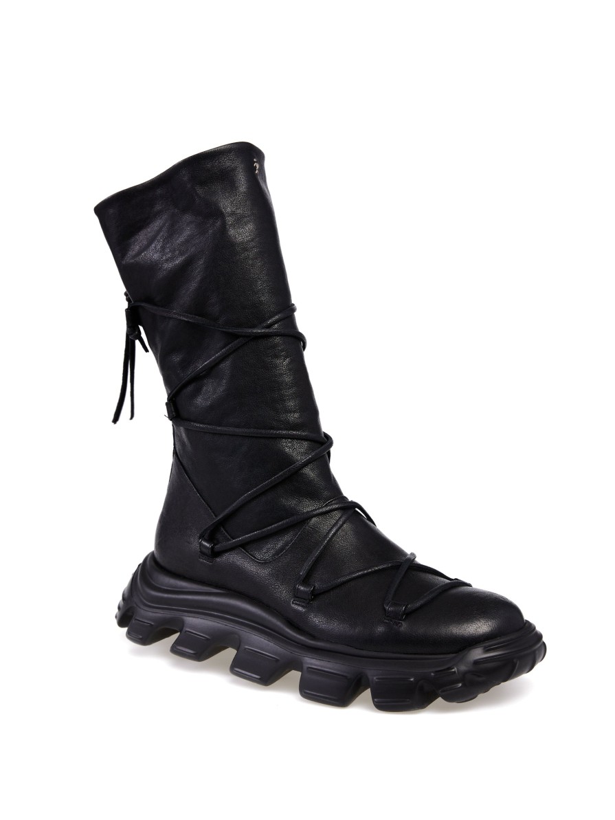 HENRY BEGUELIN Old Iron Tall Leather Boot With Laces In Nero | Boots