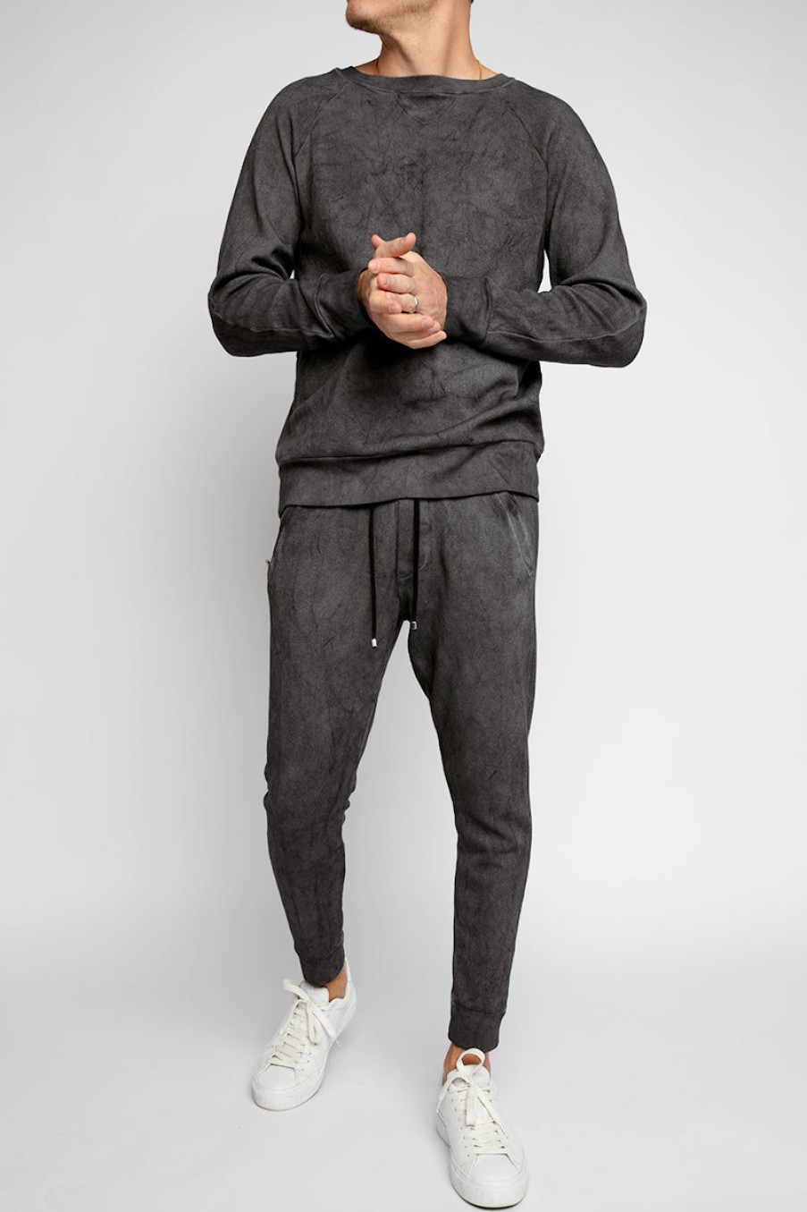 AVANT TOI Buy Sweatpants With Dirty Effect In Charcoal | Avant Toi - T. Boutique | Bottoms